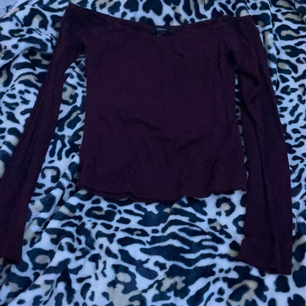 Maroon red top